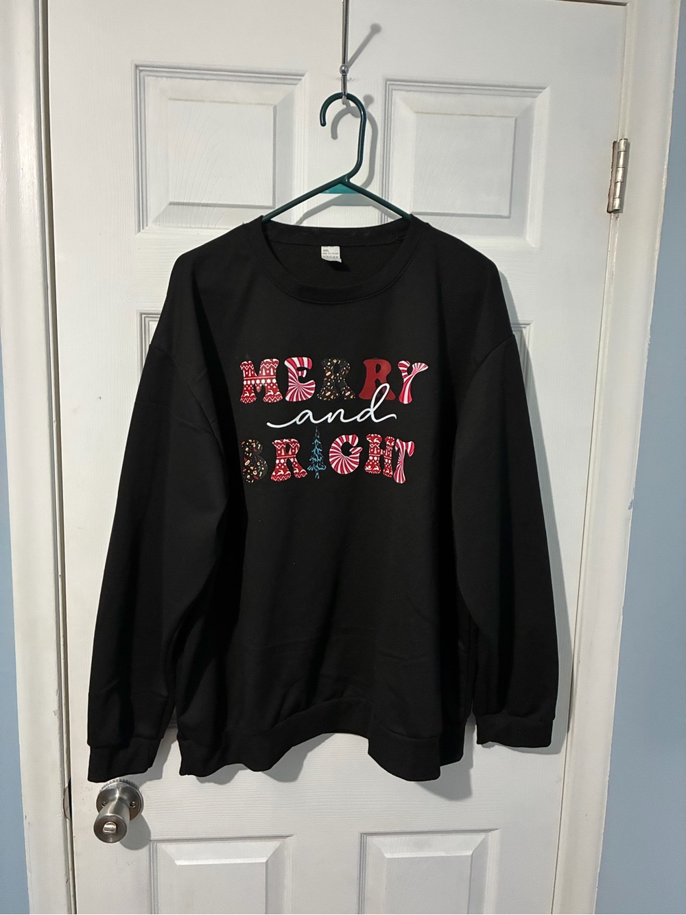 Black 'Holly and Bright' Graphic Crewneck Sweatshirt